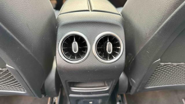 Mercedes-Benz GLA 2020 thumb 12