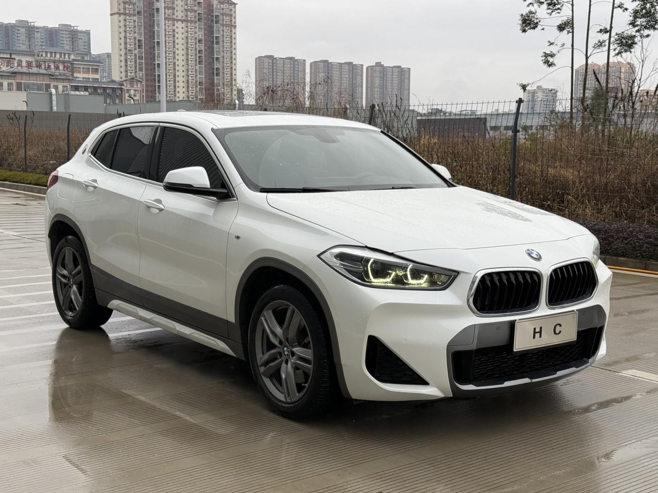 BMW X2 2021 thumb 12