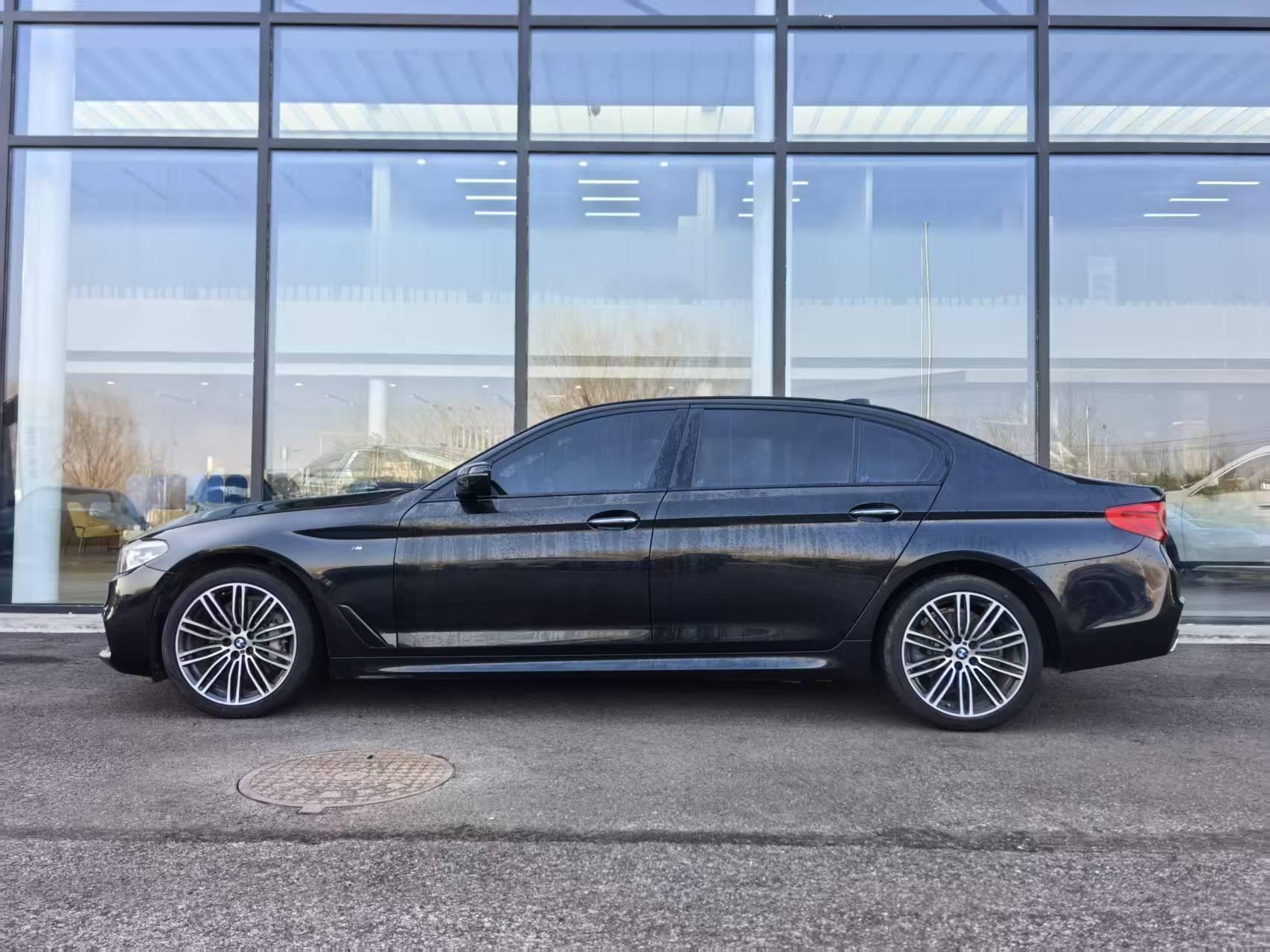 BMW 5 серии 2018 thumb 12