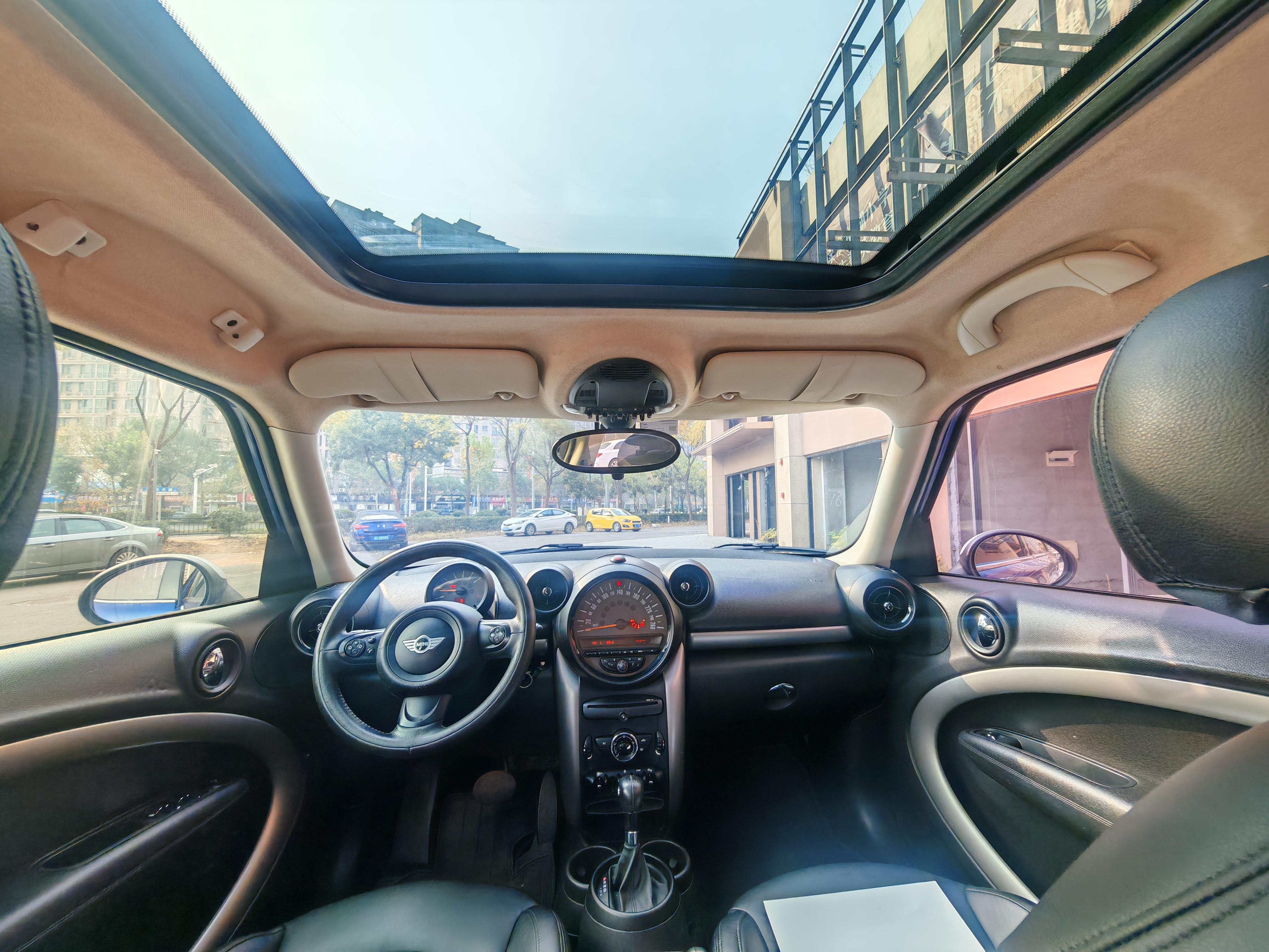 Mini Countryman 2015 thumb 6