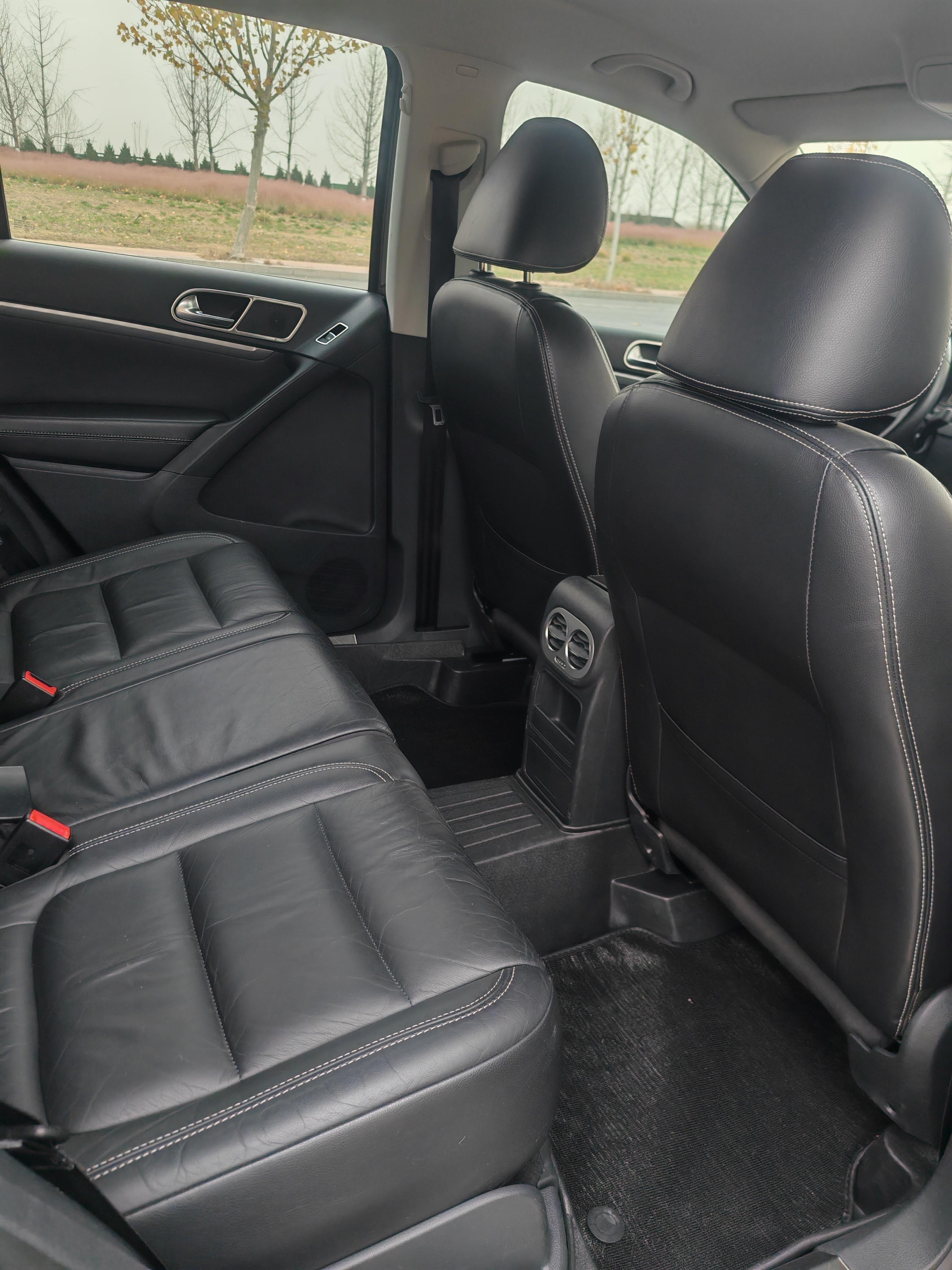 Volkswagen Tiguan 2016 thumb 8