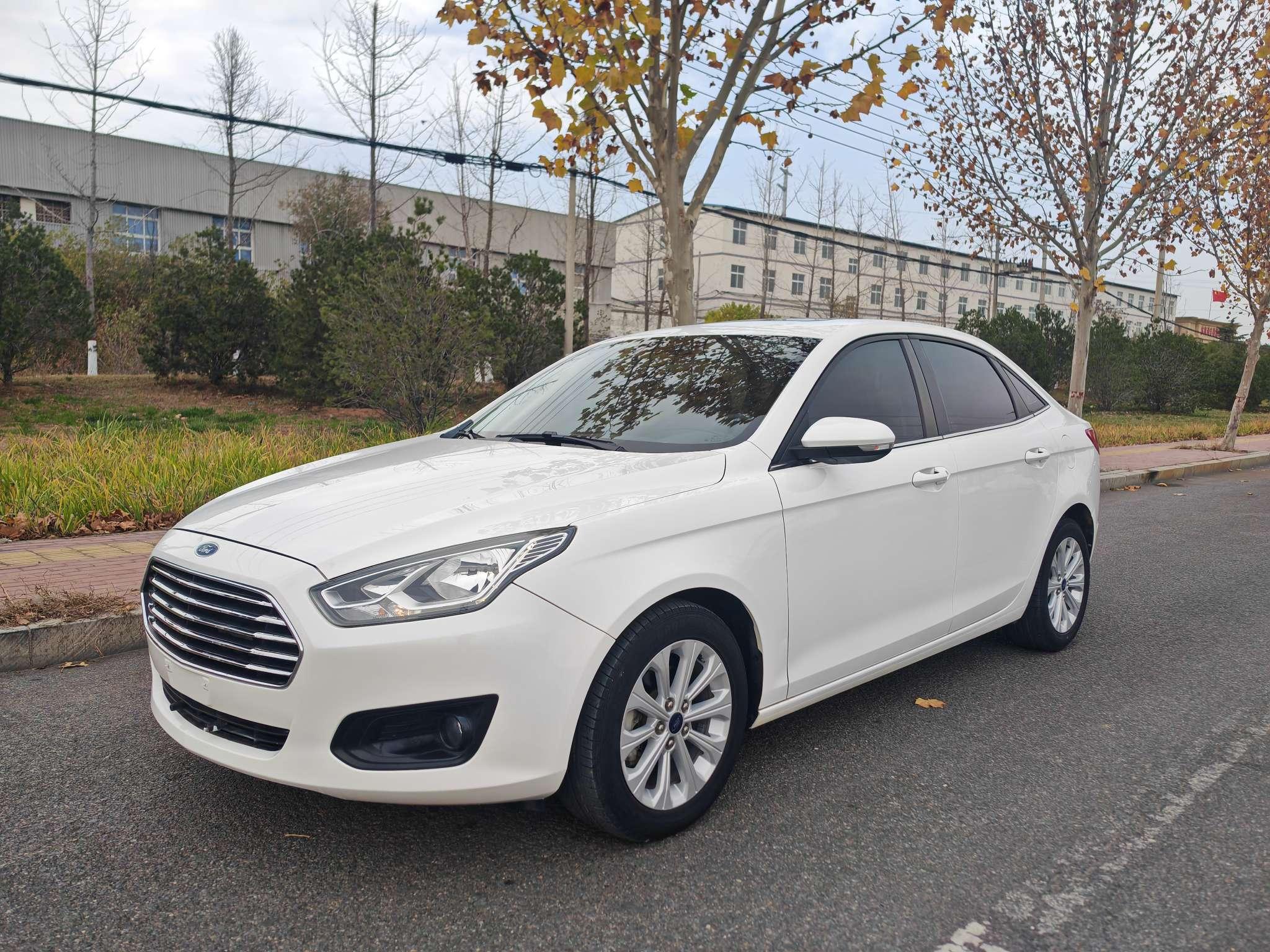 Ford Focus 2017 thumb 8