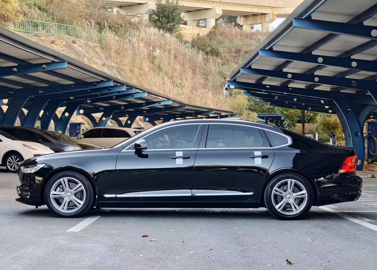 Volvo S90 2018 thumb 2