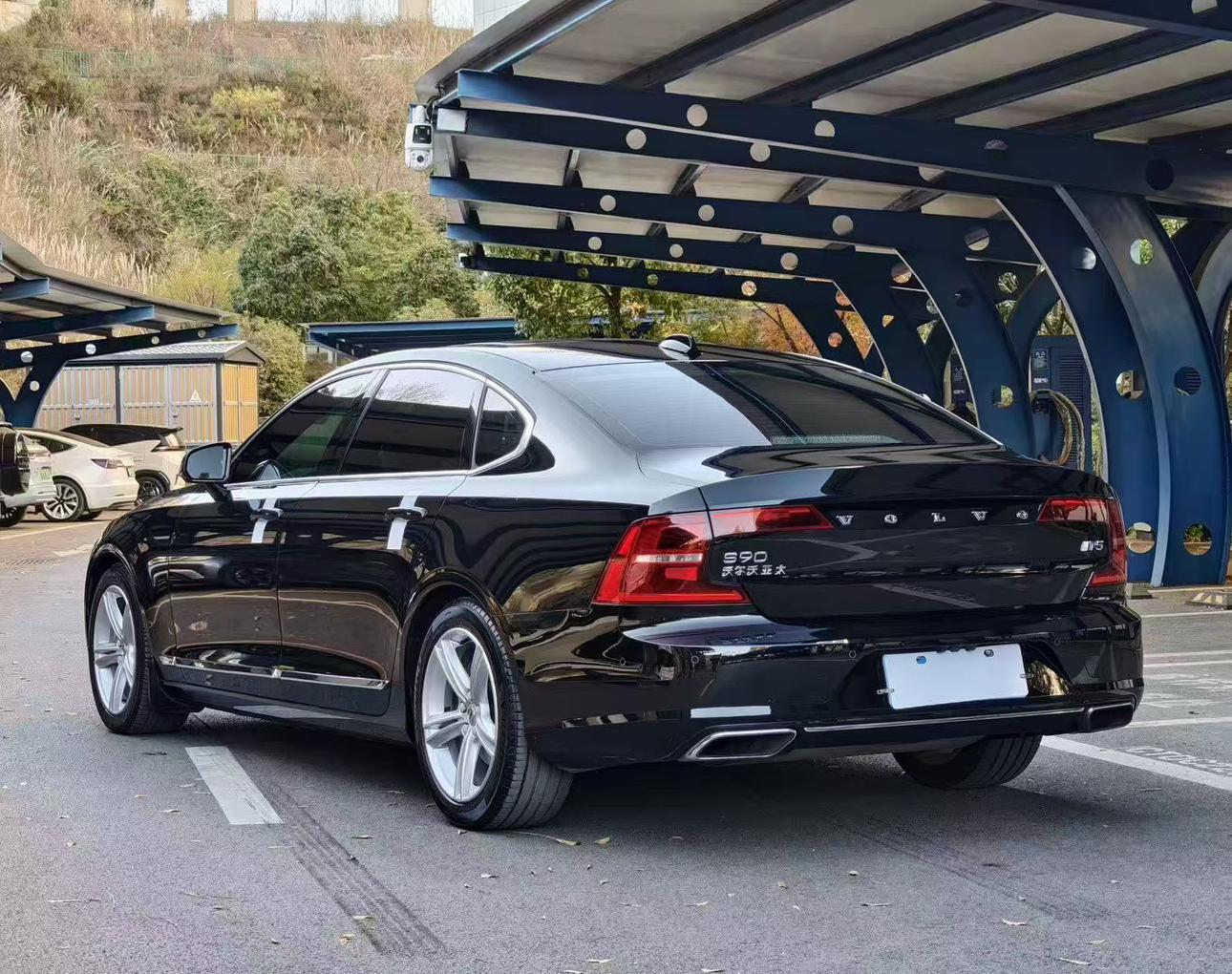 Volvo S90 2018 thumb 3