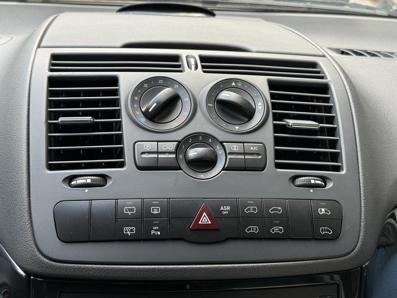 Mercedes-Benz Vito 2018 thumb 3
