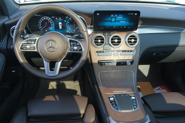 Mercedes-Benz GLC 2022 thumb 4