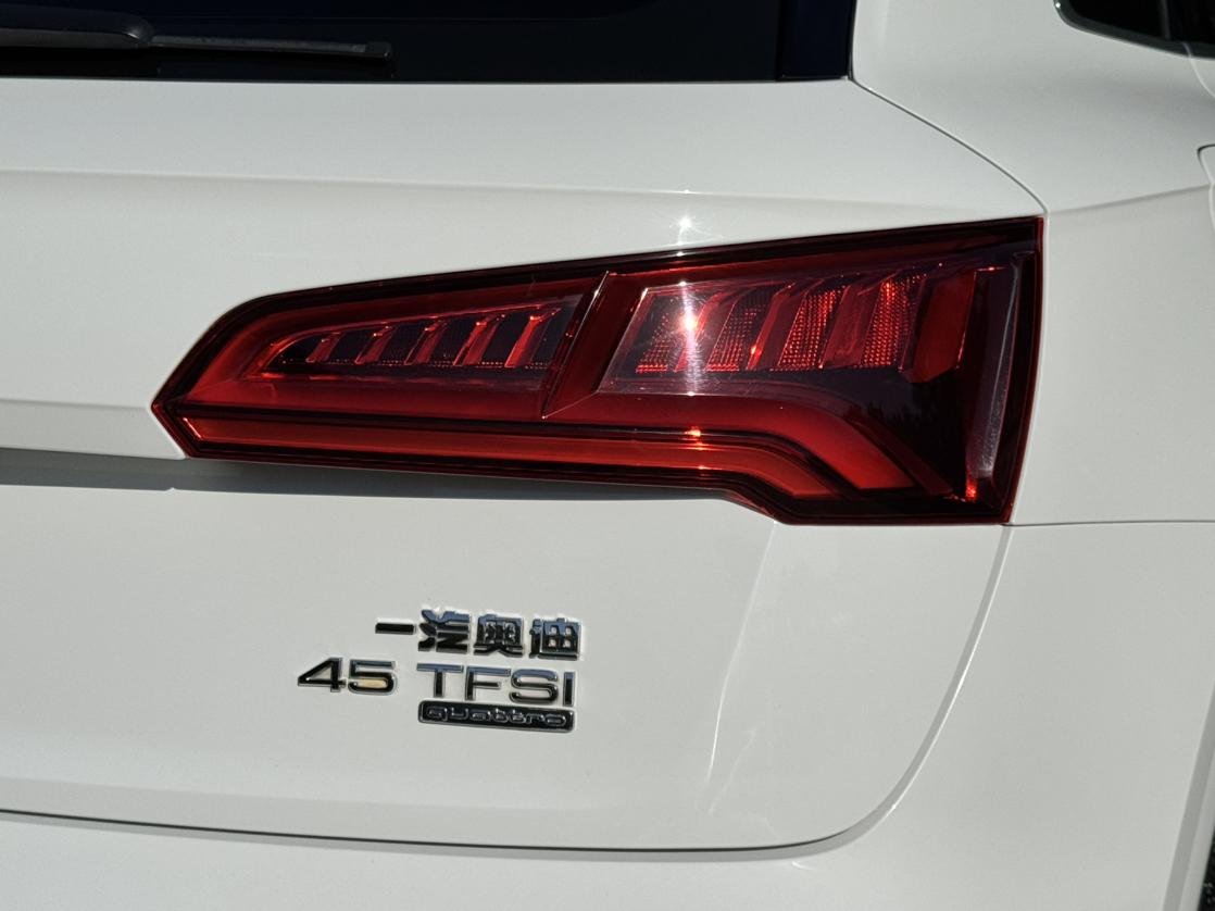 Audi Q5 2019 thumb 6