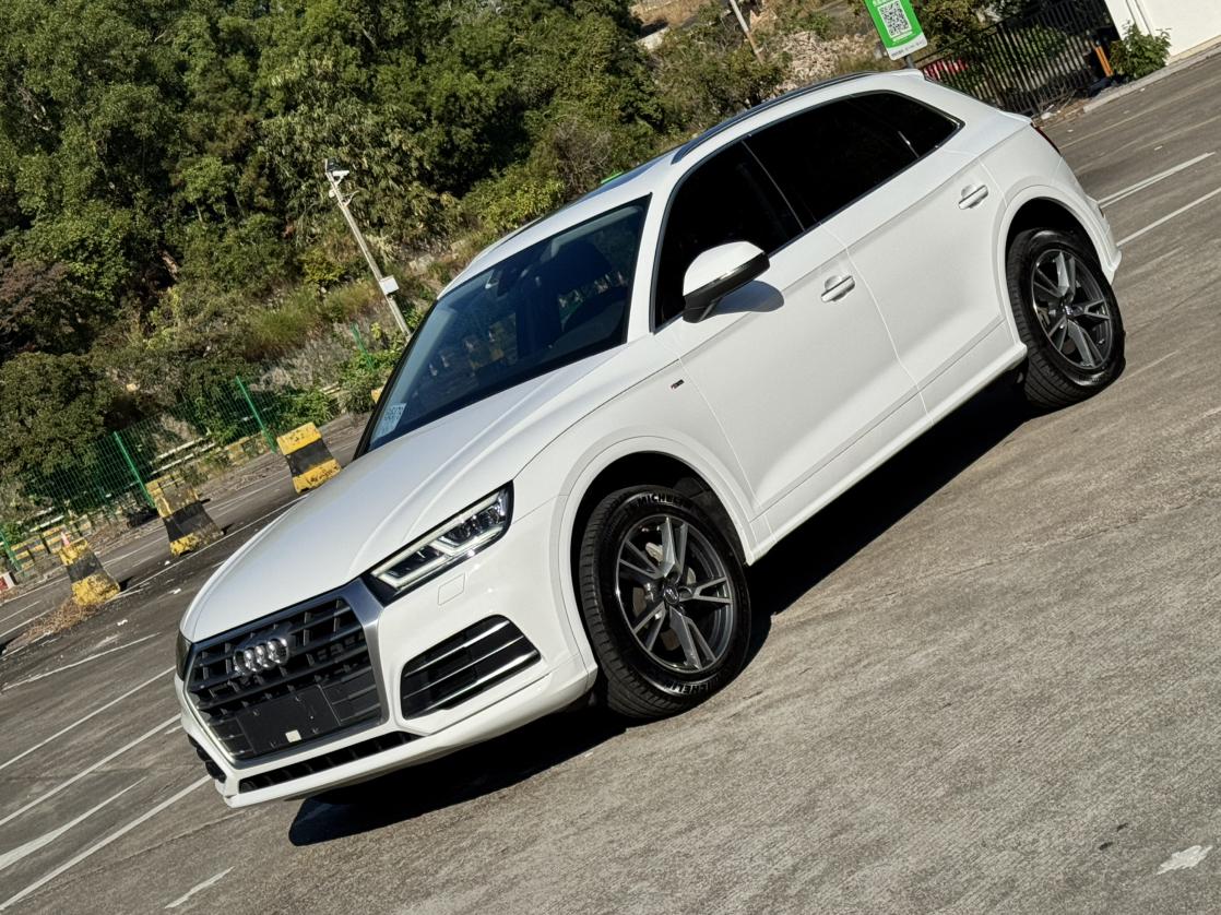 Audi Q5 2019 thumb 10