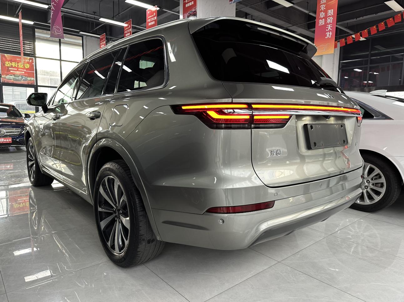 Lixiang (Li Auto) One 2020 thumb 2