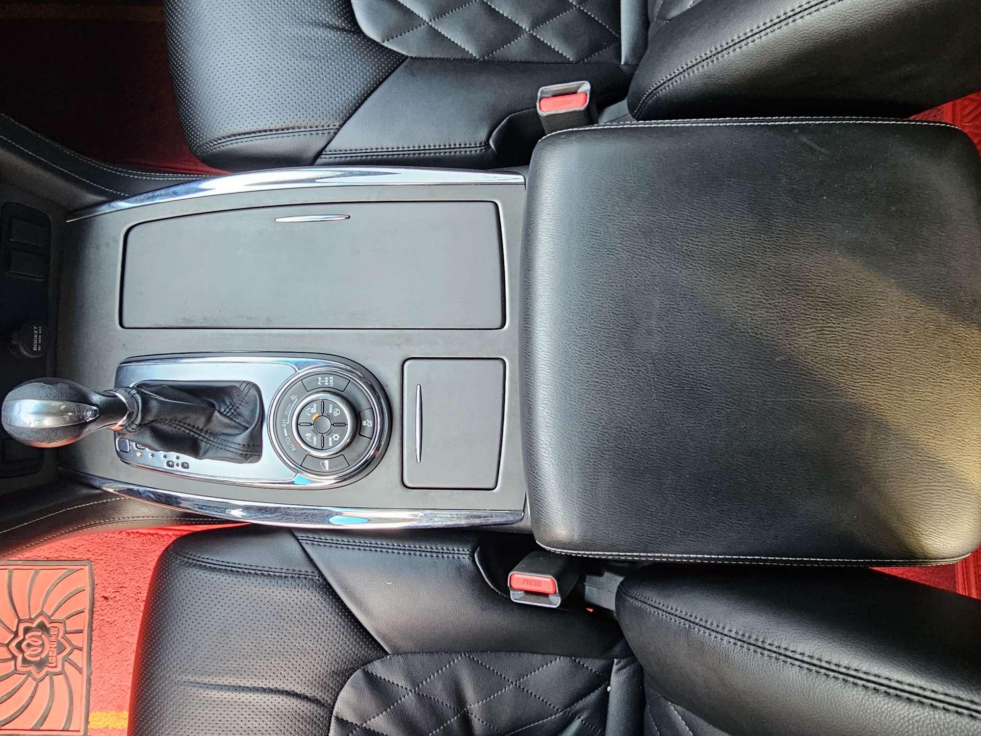 Nissan Patrol 2019 thumb 12