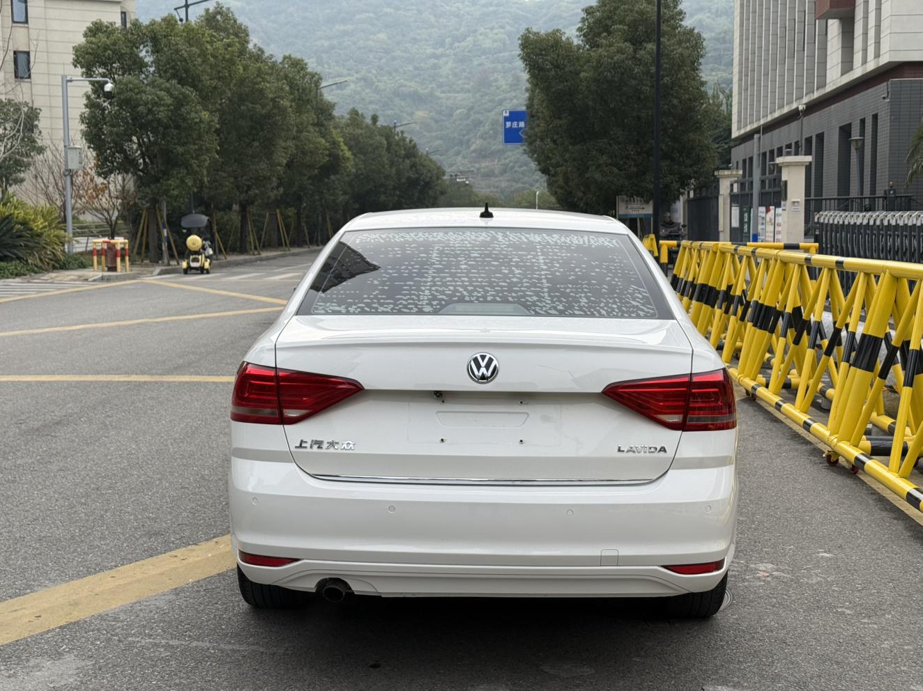 Volkswagen Lavida XR 2018 thumb 3