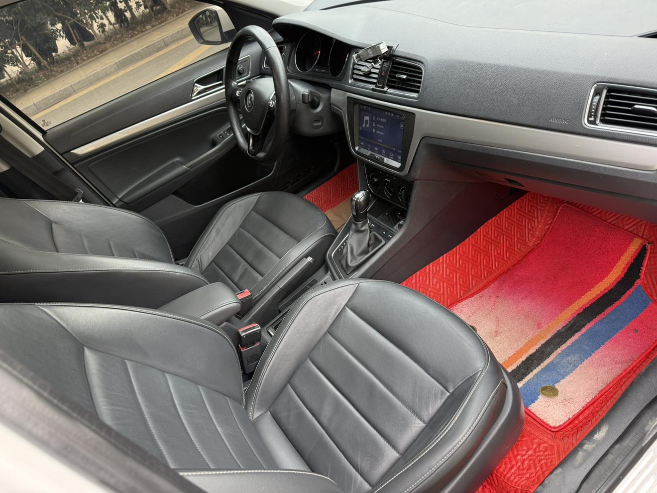 Volkswagen Lavida XR 2018 thumb 6