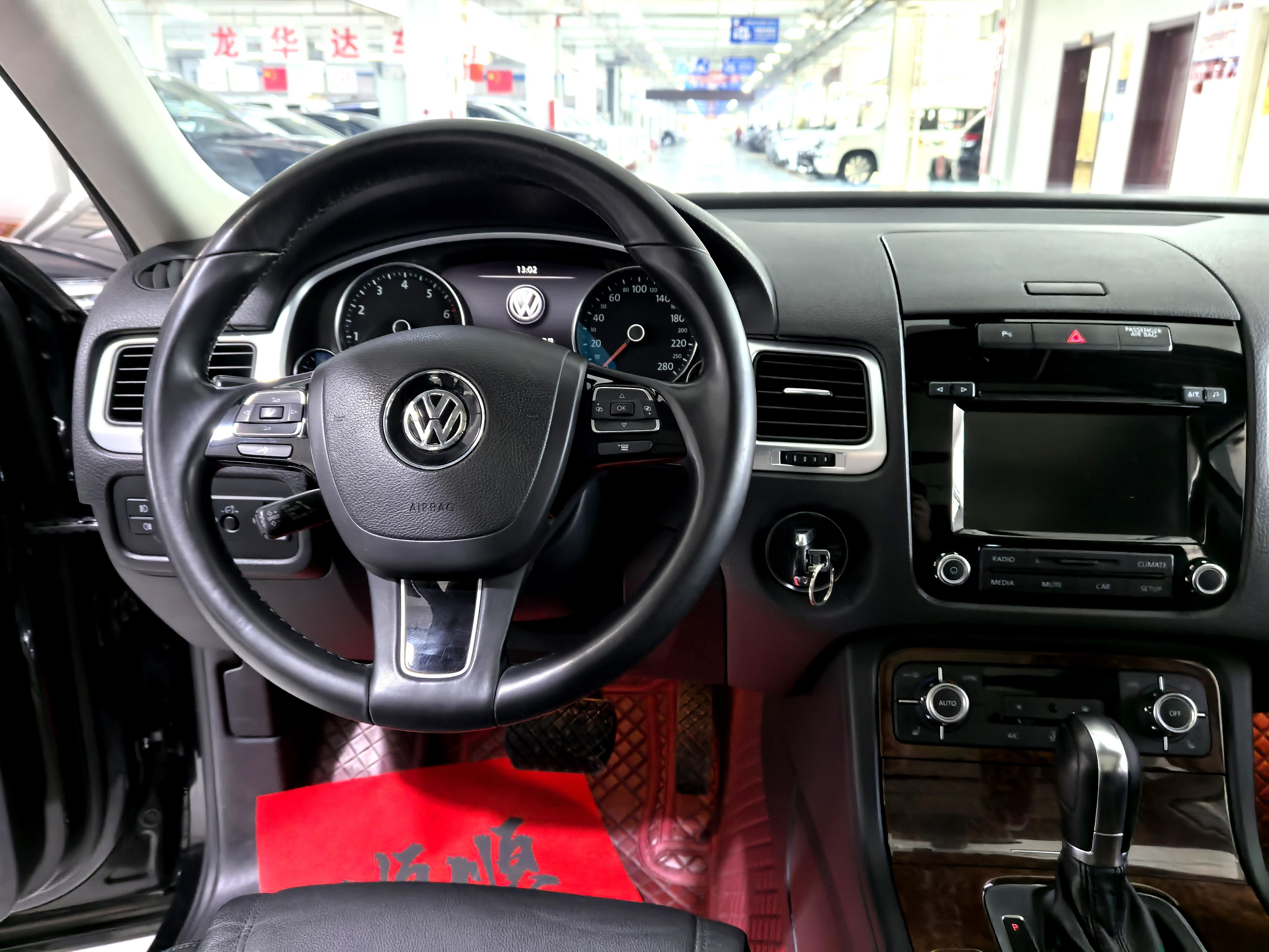 Volkswagen Touareg 2014 thumb 7