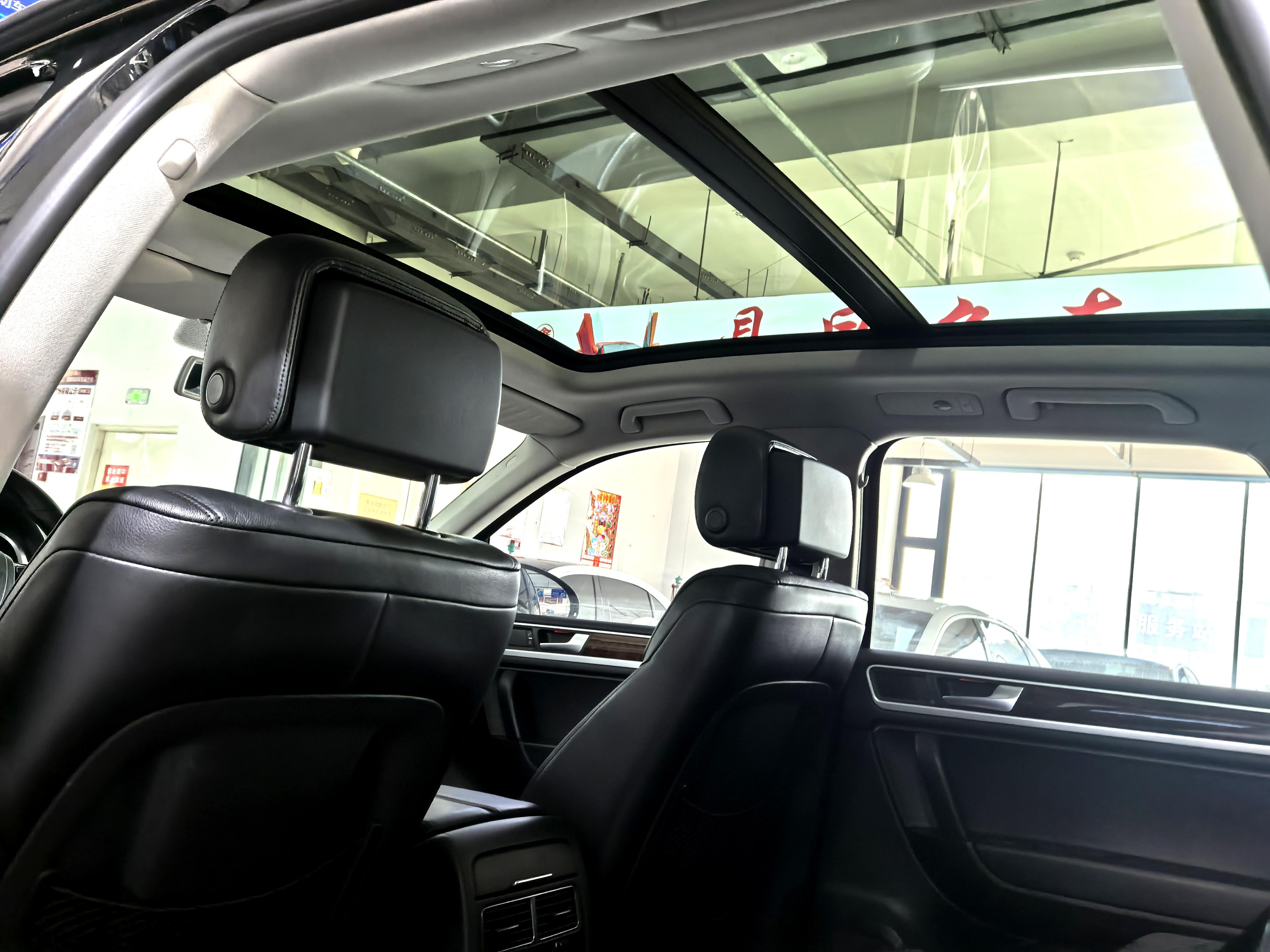 Volkswagen Touareg 2014 thumb 10