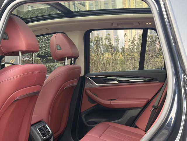 BMW X3 2022 thumb 3