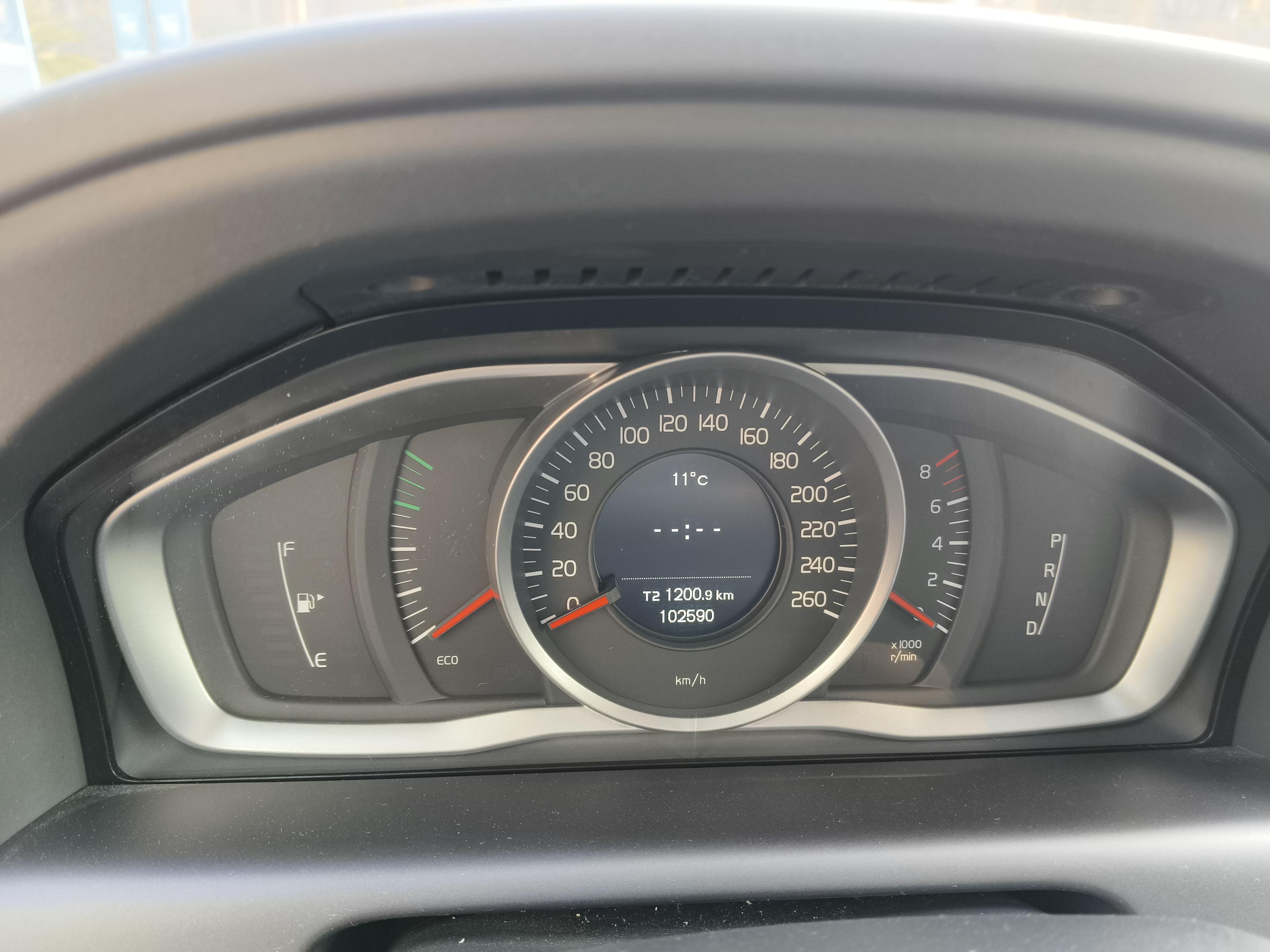 Volvo XC60 2014 thumb 7