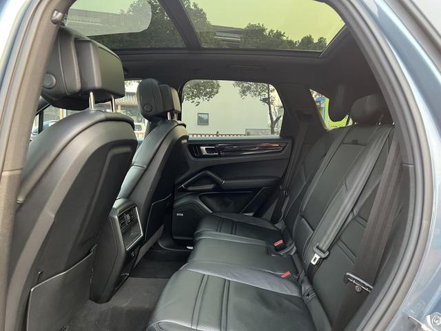 Porsche Cayenne 2019 thumb 11