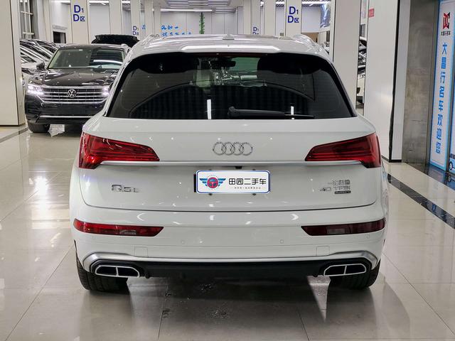 Audi Q5 2022 thumb 2