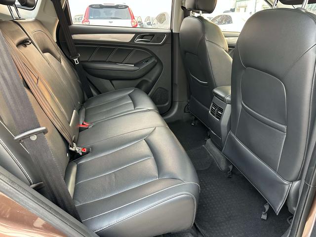 Roewe RX5 2017 thumb 11