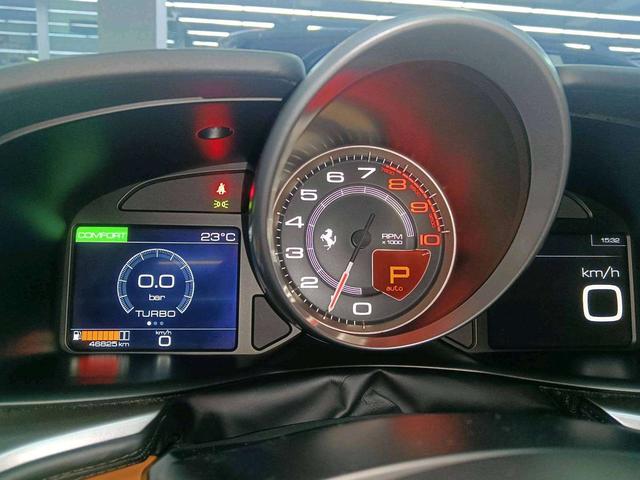 Ferrari GTC4Lusso 2017 thumb 5