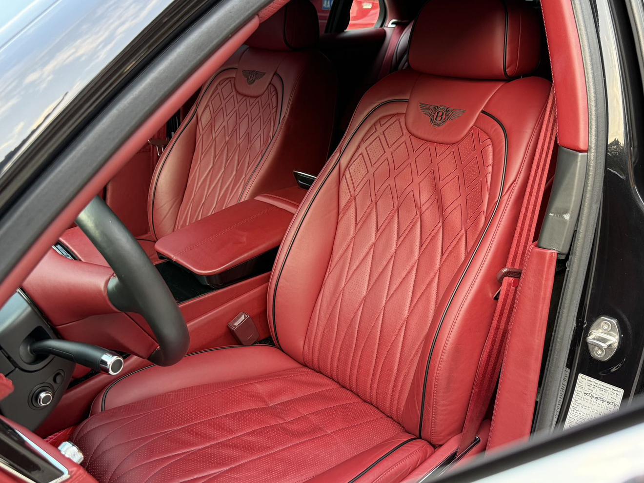 Bentley Flying Spur 2016 thumb 8