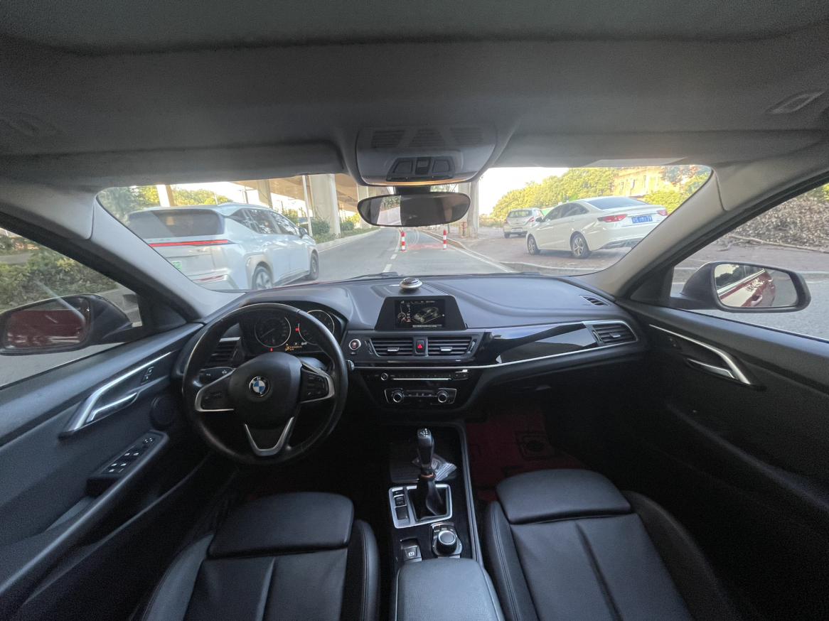 BMW 1 серии 2017 thumb 11