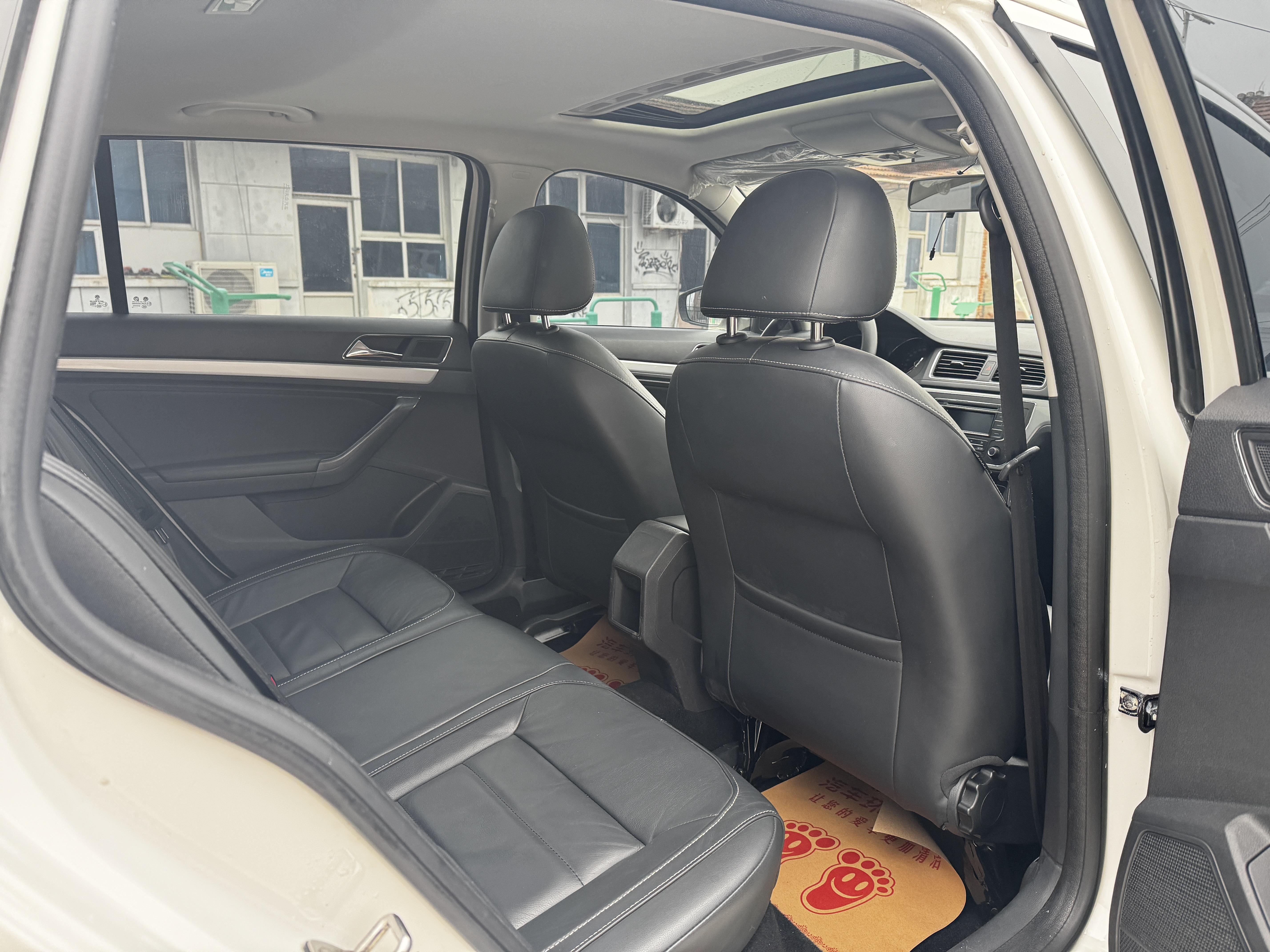 Volkswagen Lavida XR 2015 thumb 11
