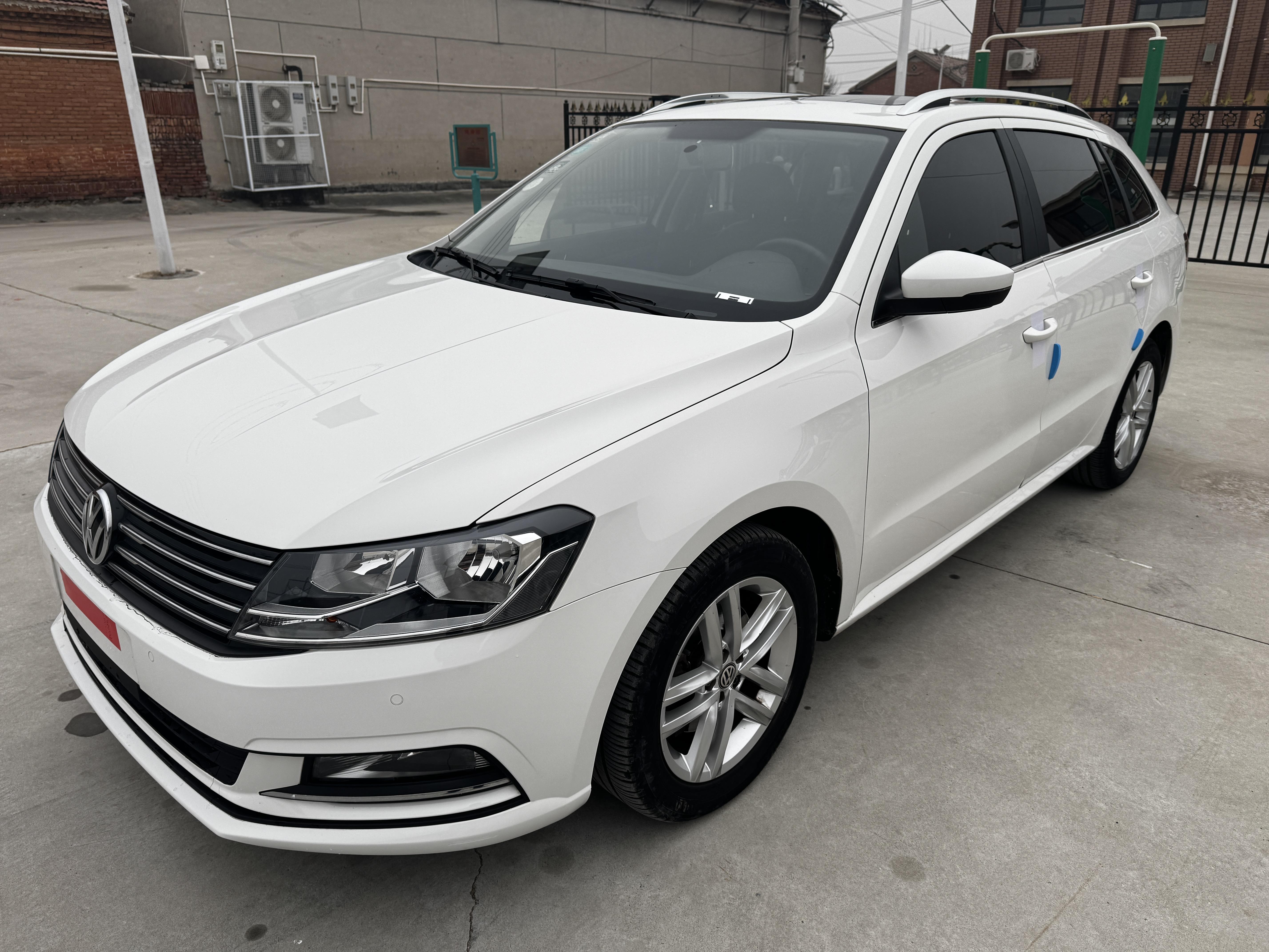 Volkswagen Lavida XR 2015 thumb 12