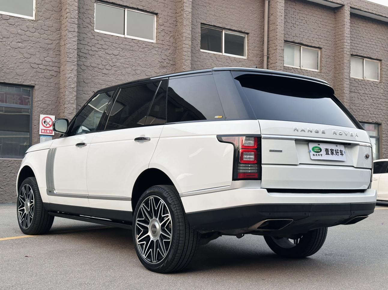 Land Rover Range Rover 2018 thumb 2