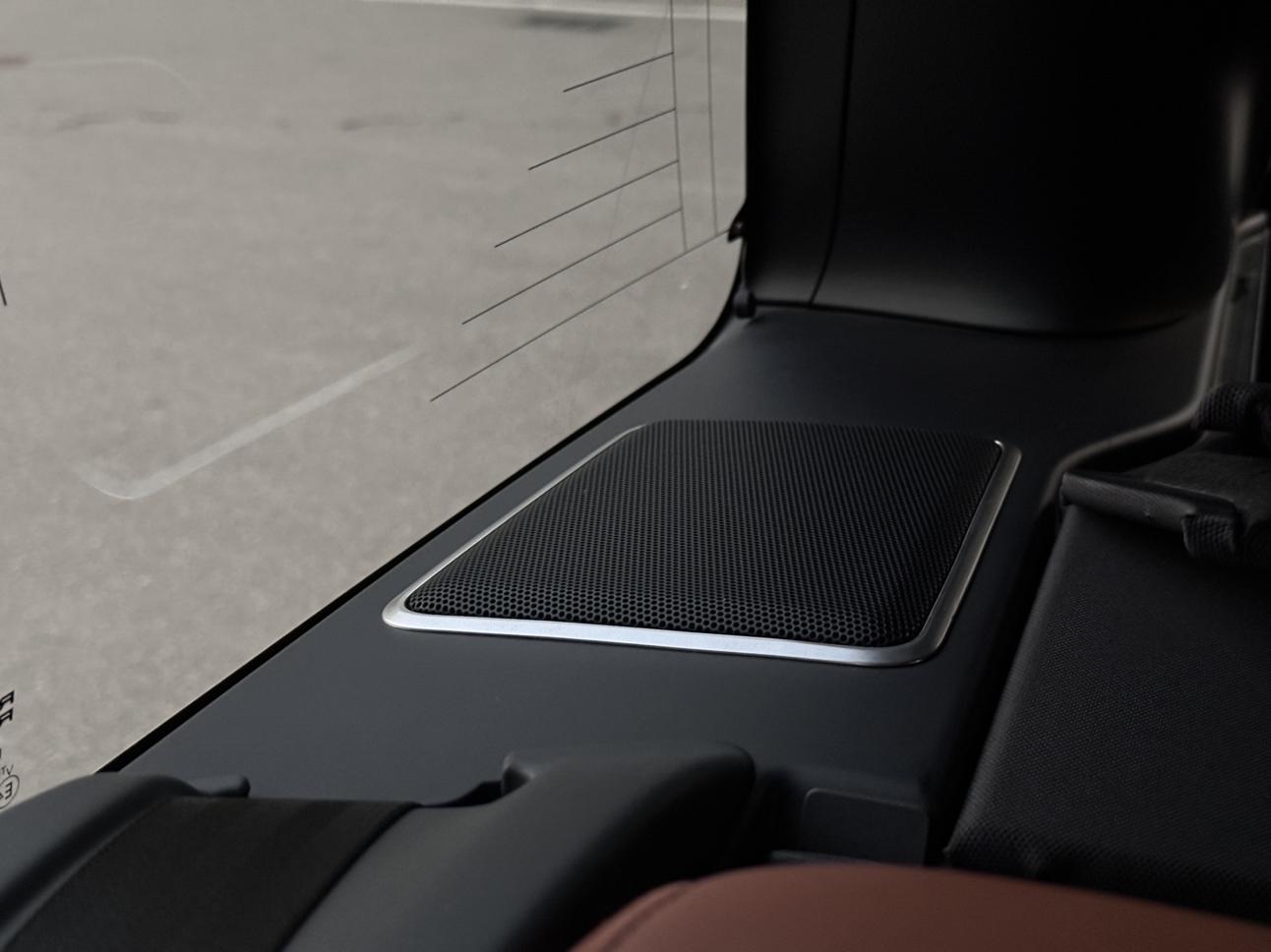 Land Rover Range Rover 2018 thumb 7