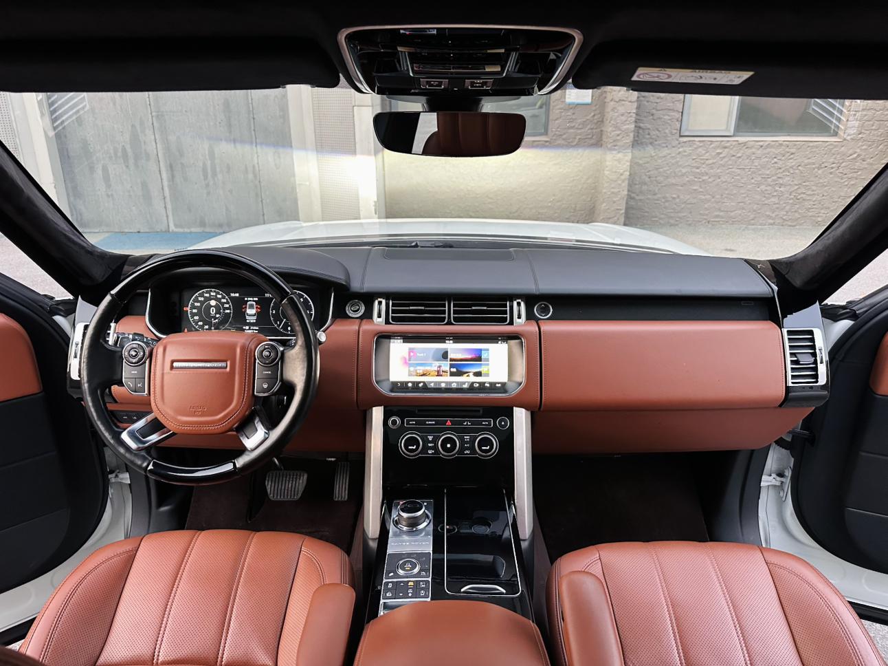 Land Rover Range Rover 2018 thumb 8