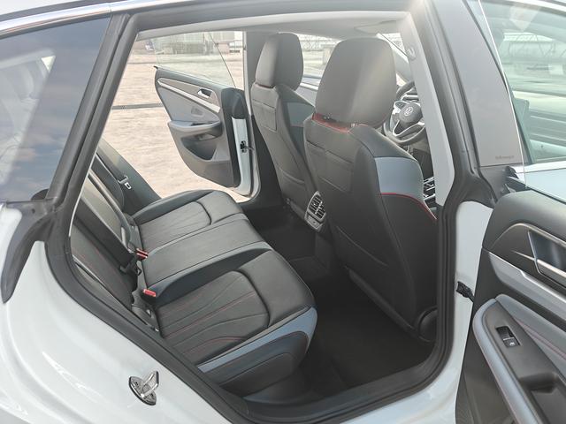 Volkswagen Lamando 2024 thumb 8