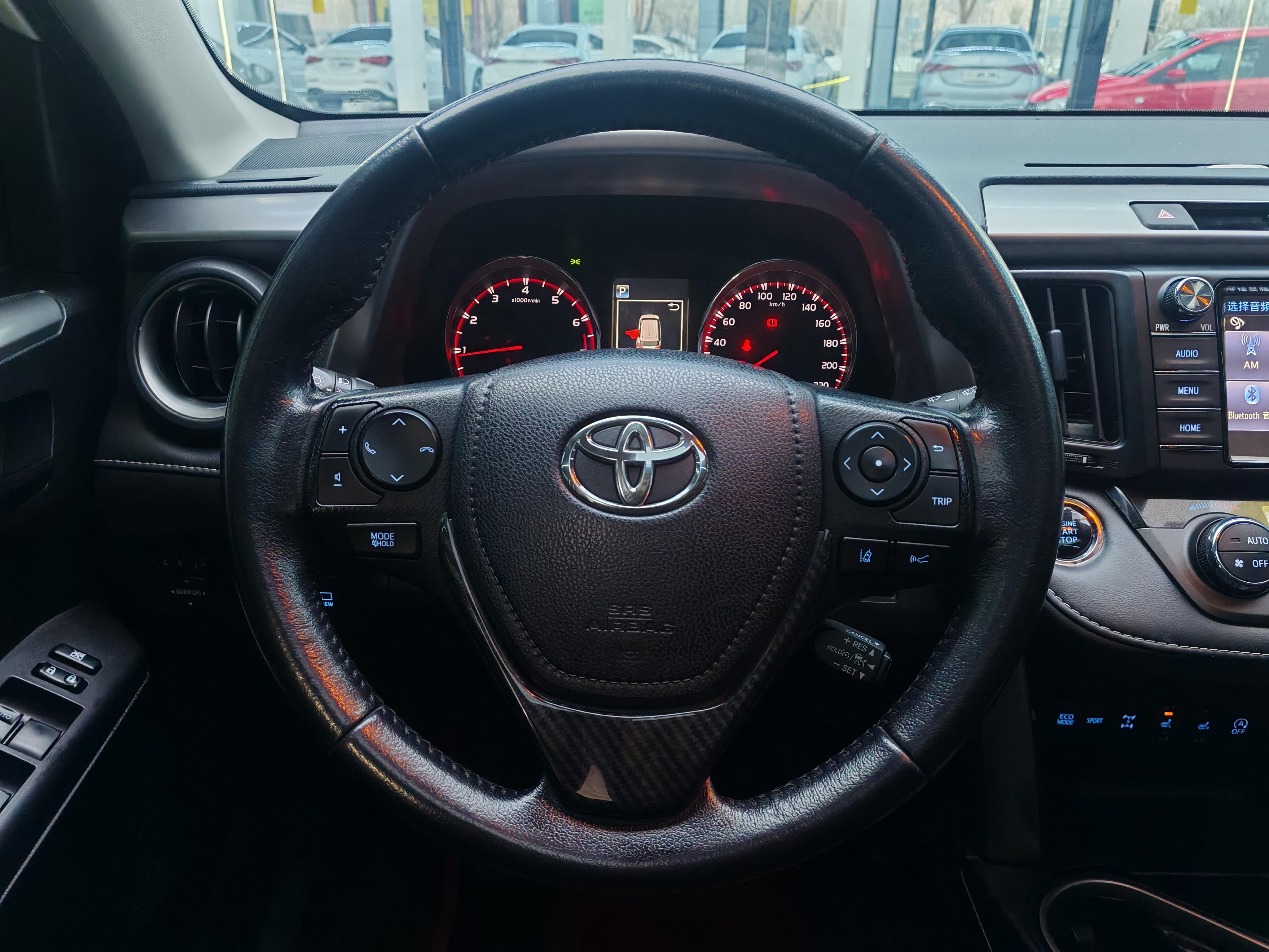 Toyota RAV4 2018 thumb 10