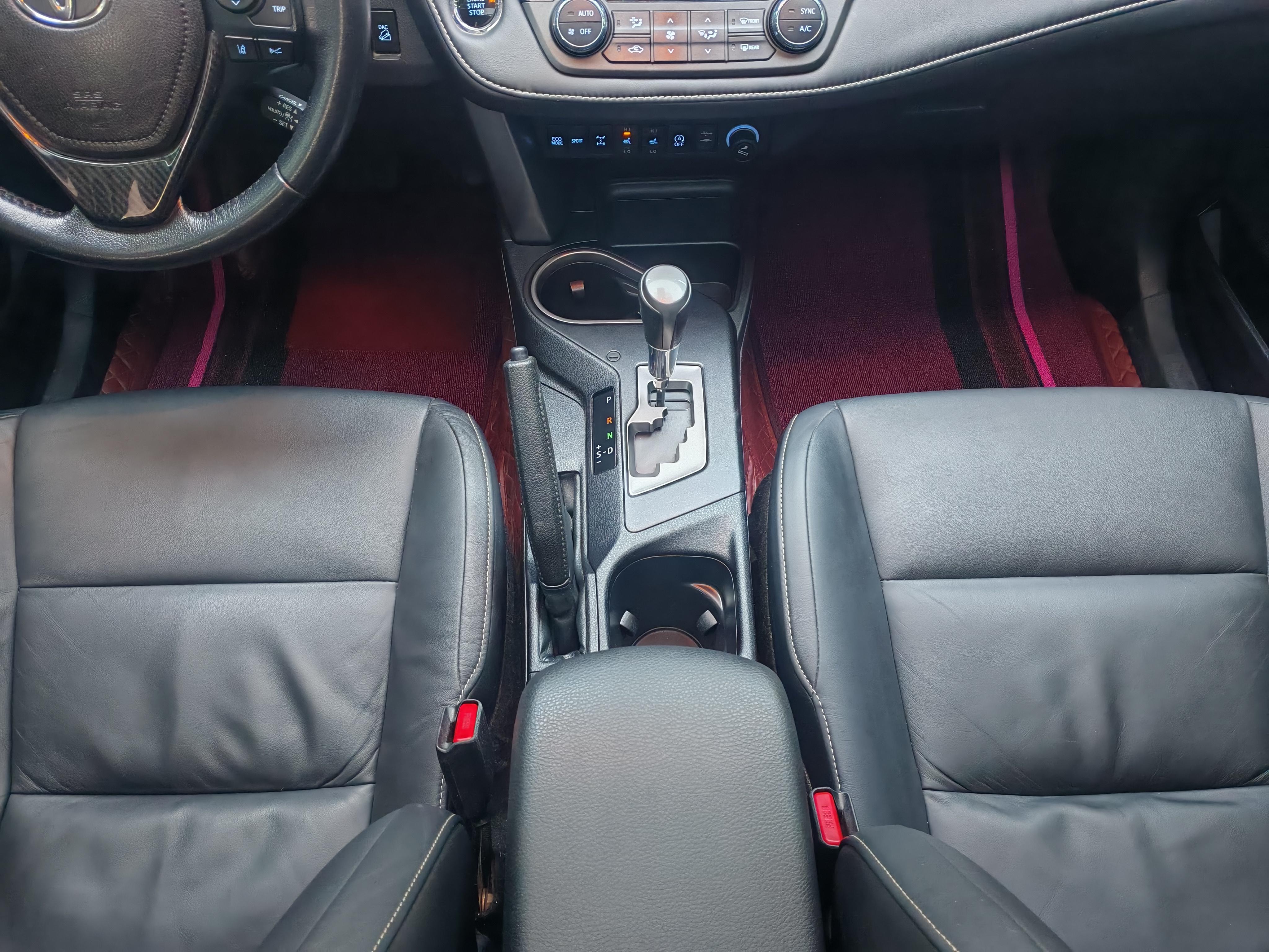 Toyota RAV4 2018 thumb 11