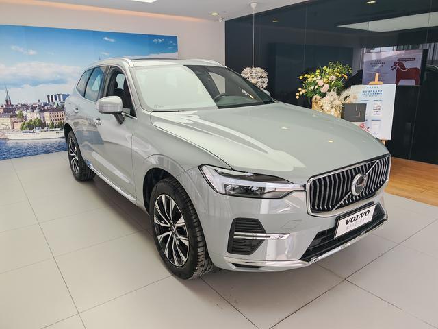 Volvo XC60 2025 thumb 5