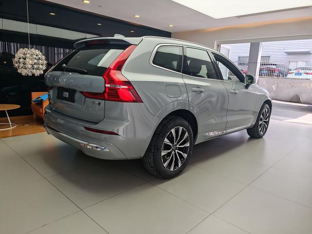 Volvo XC60 2025 thumb 9