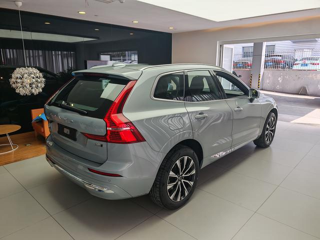 Volvo XC60 2025 thumb 10