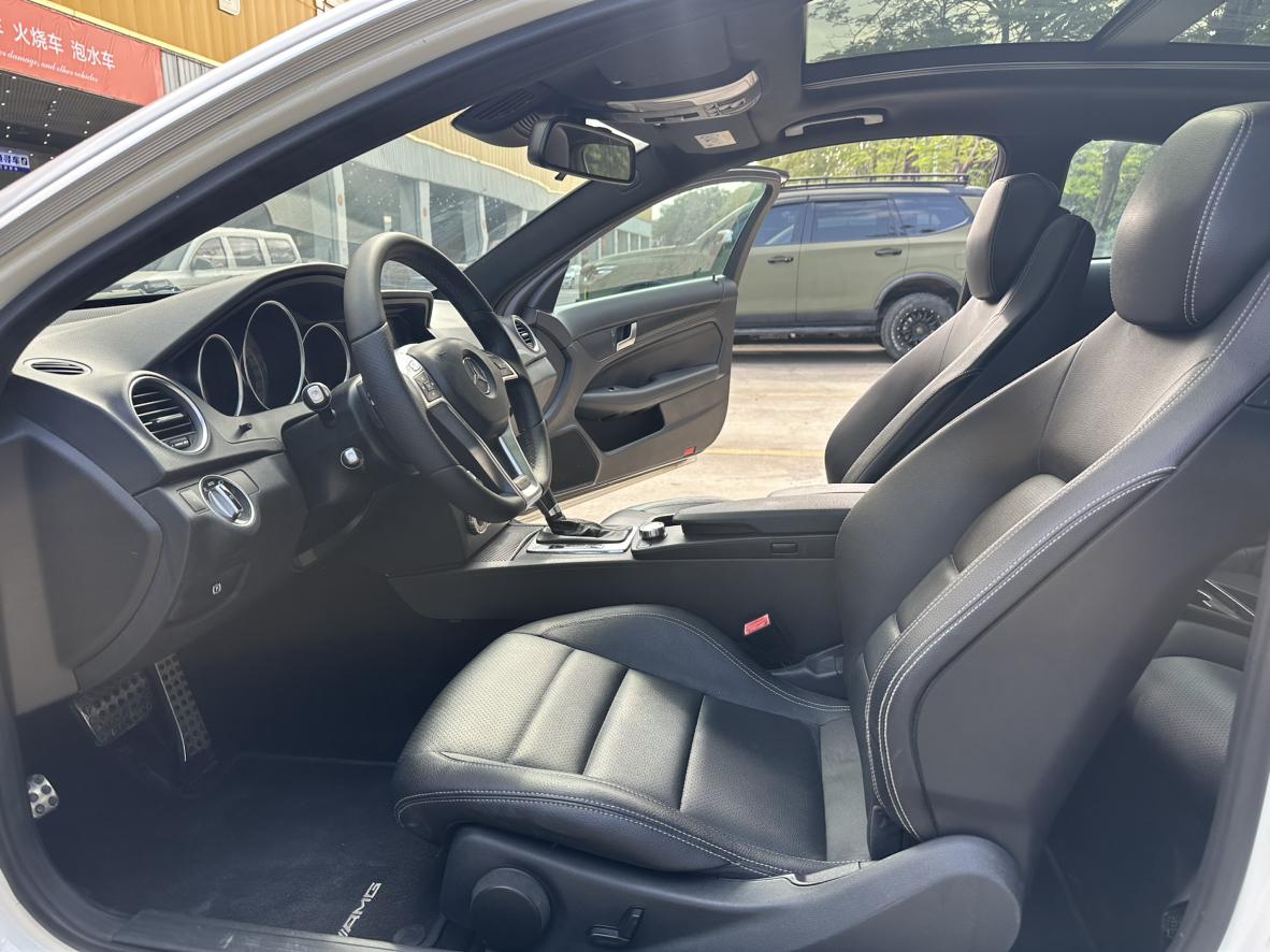 Mercedes-Benz C-Class 2015 thumb 9