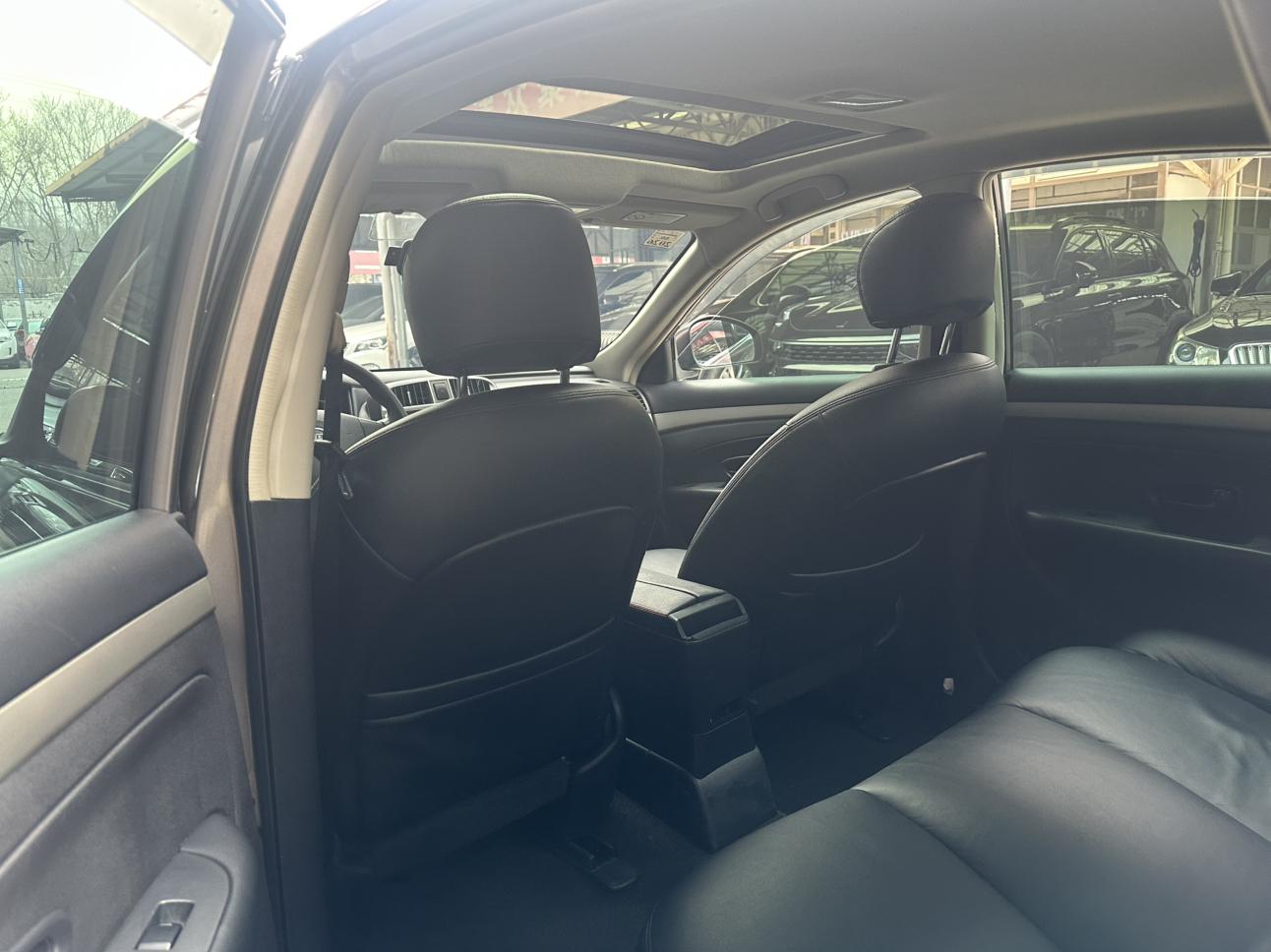 Nissan Sylphy 2018 thumb 6