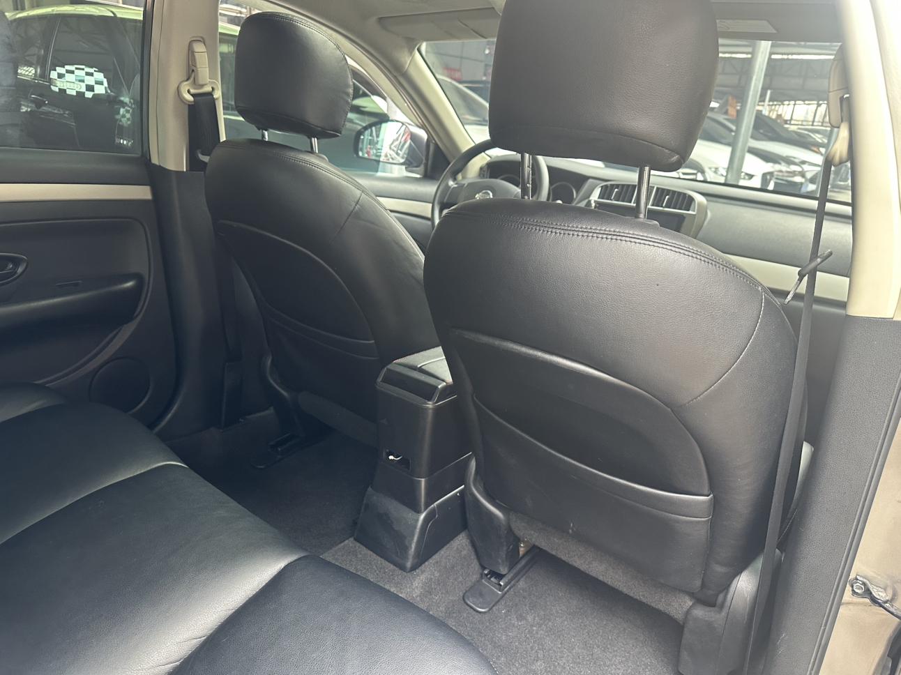 Nissan Sylphy 2018 thumb 7