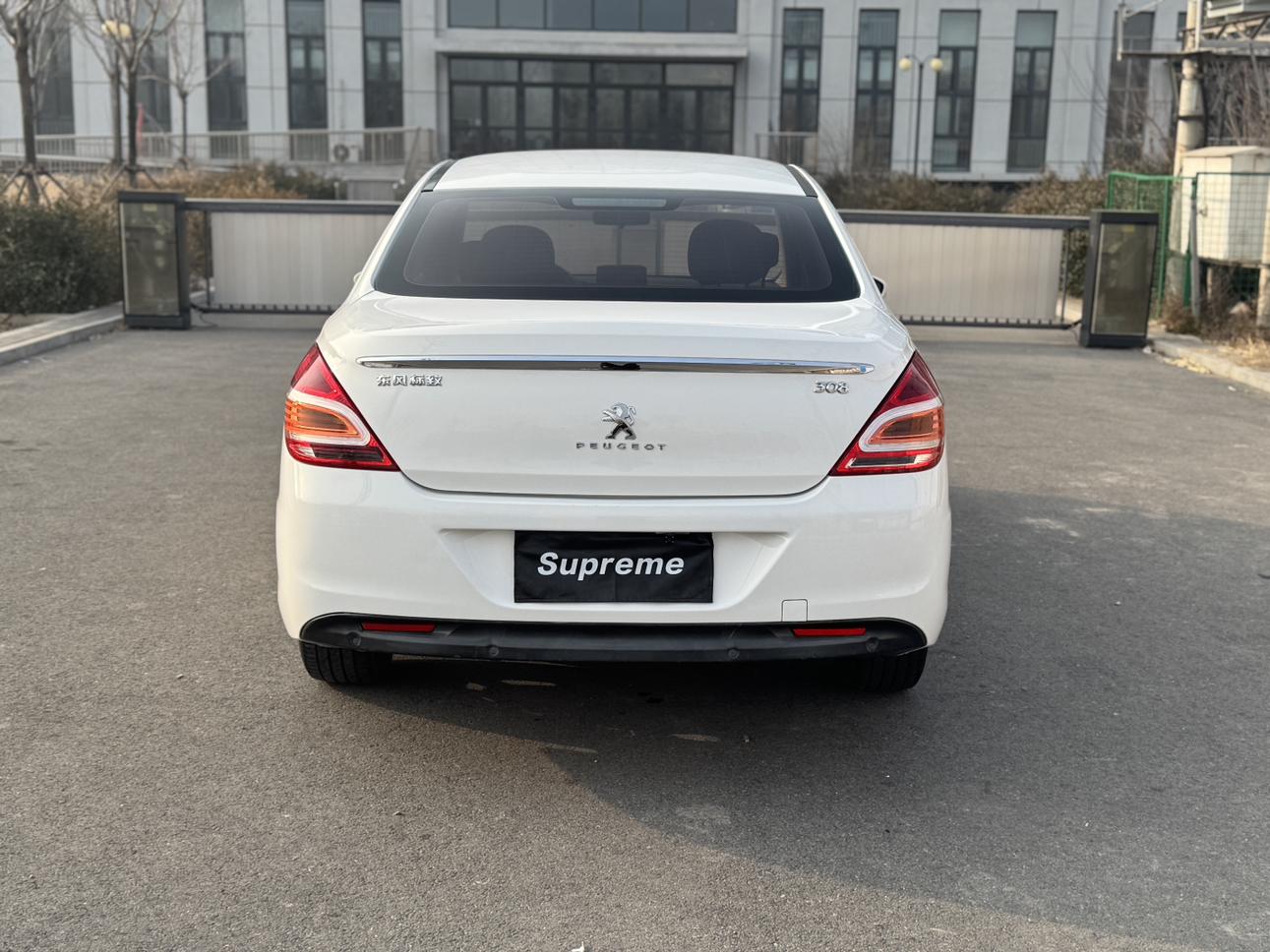 Peugeot 308 2013 thumb 4
