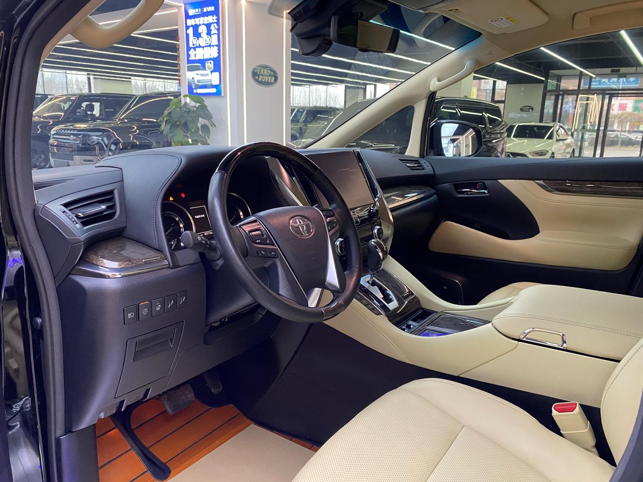 Toyota Vellfire 2022 thumb 6