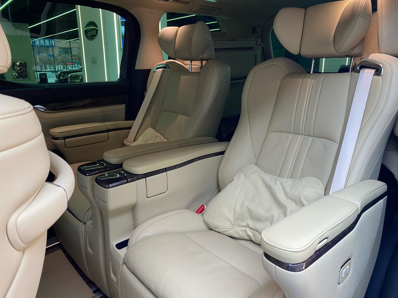 Toyota Vellfire 2022 thumb 10