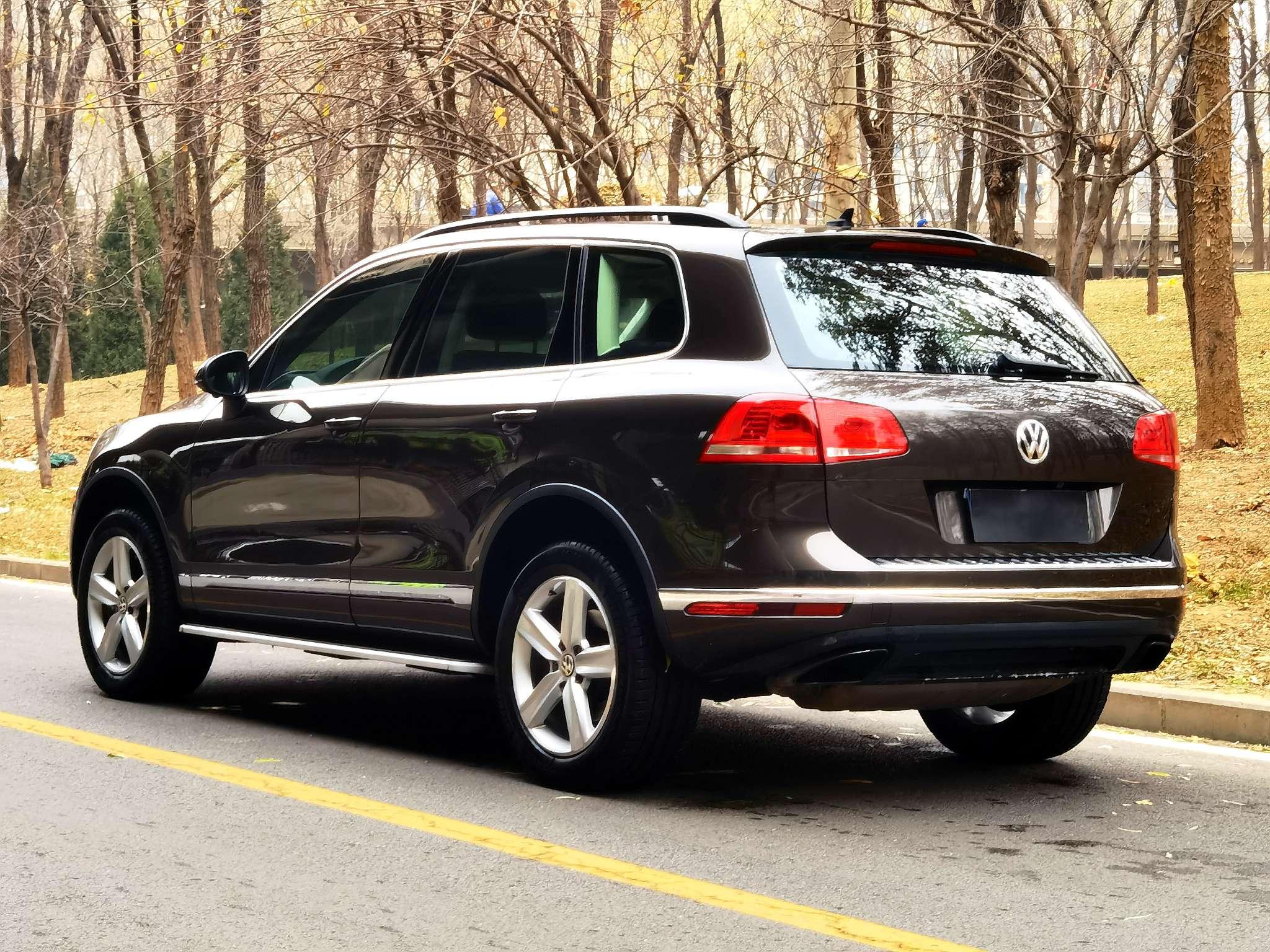 Volkswagen Touareg 2018 thumb 2