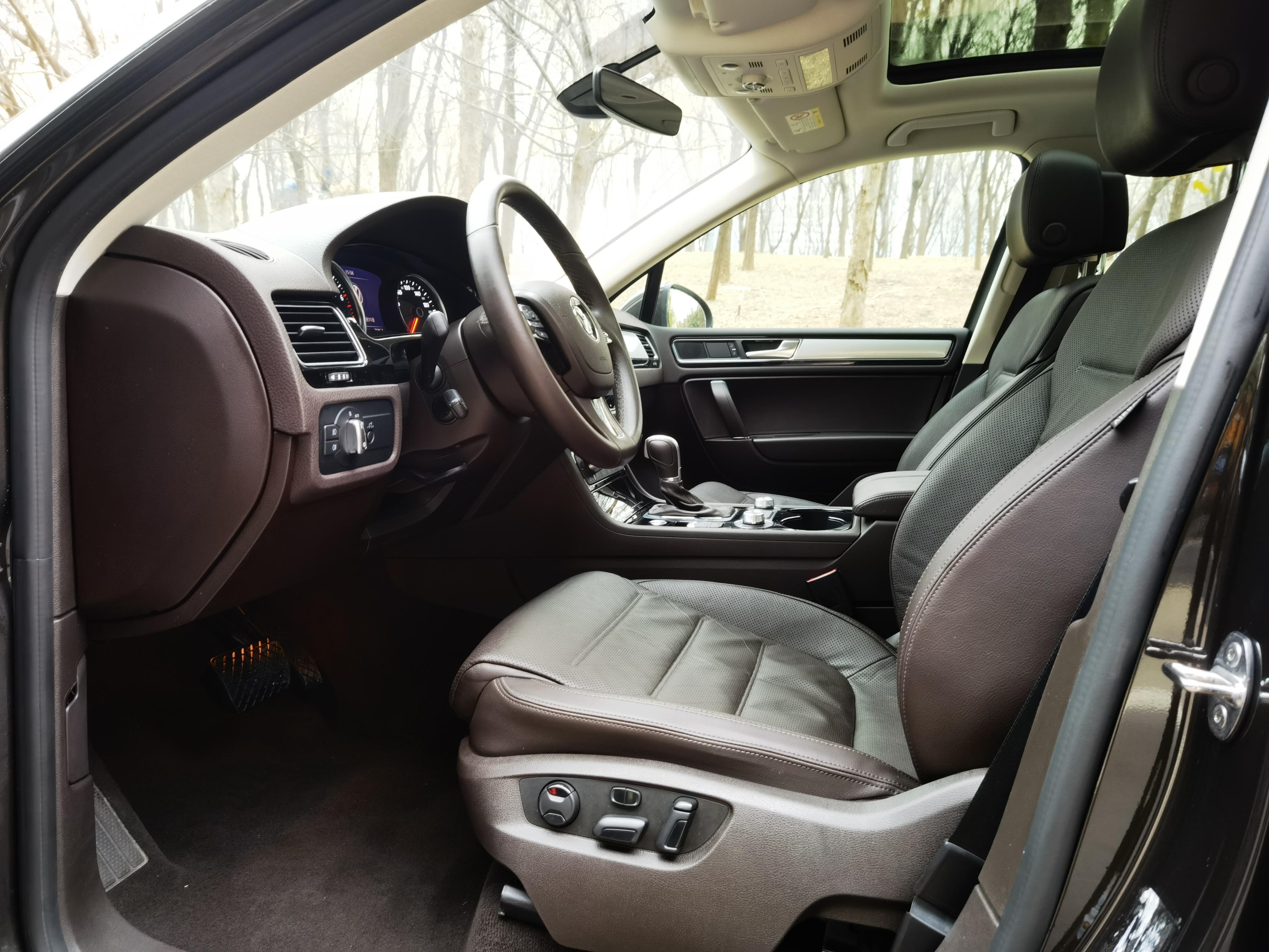Volkswagen Touareg 2018 thumb 6