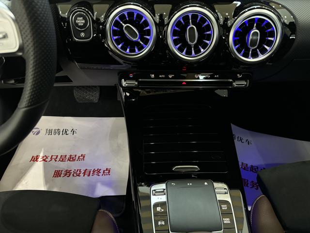 Mercedes-Benz A-Class 2020 thumb 12