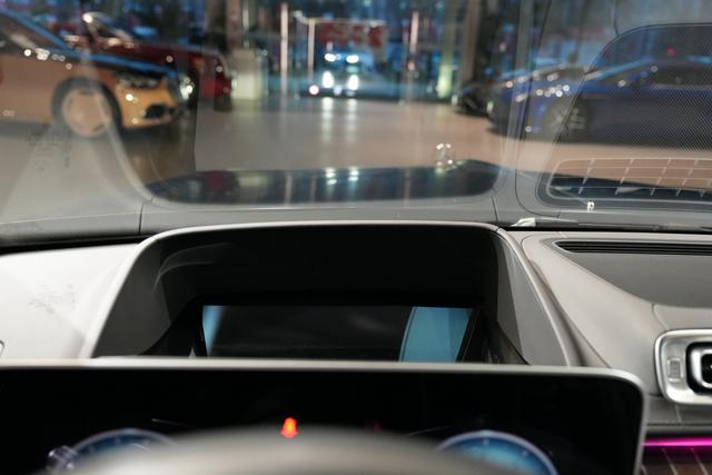 Mercedes-Benz S-Class 2022 thumb 11