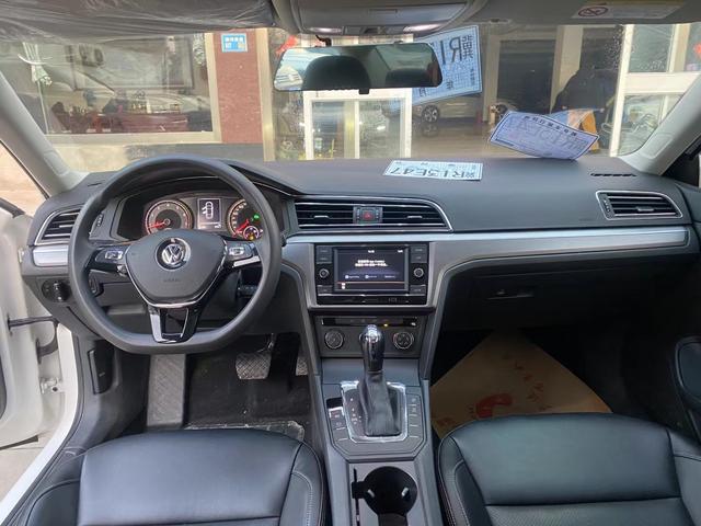 Volkswagen Lamando 2019 thumb 2