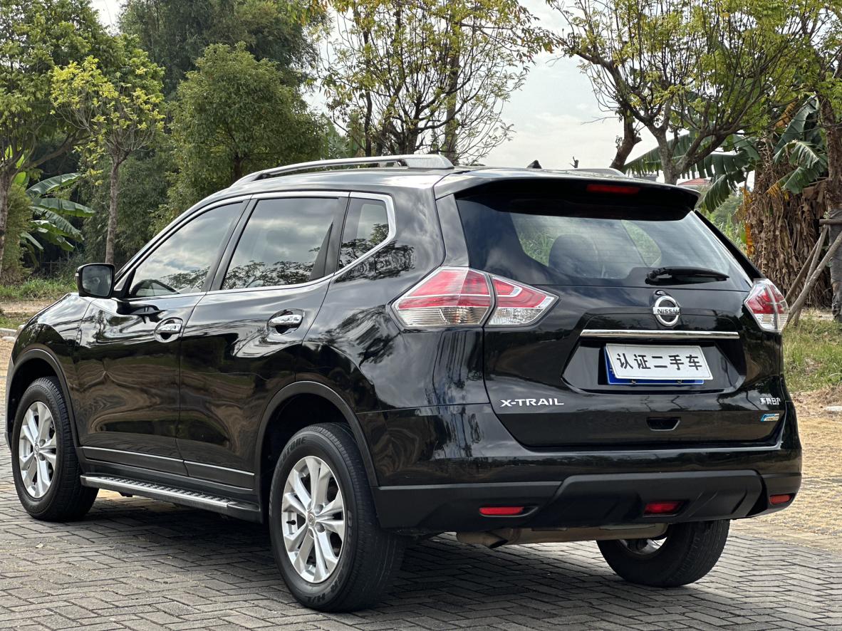 Nissan X-Trail 2017 thumb 2