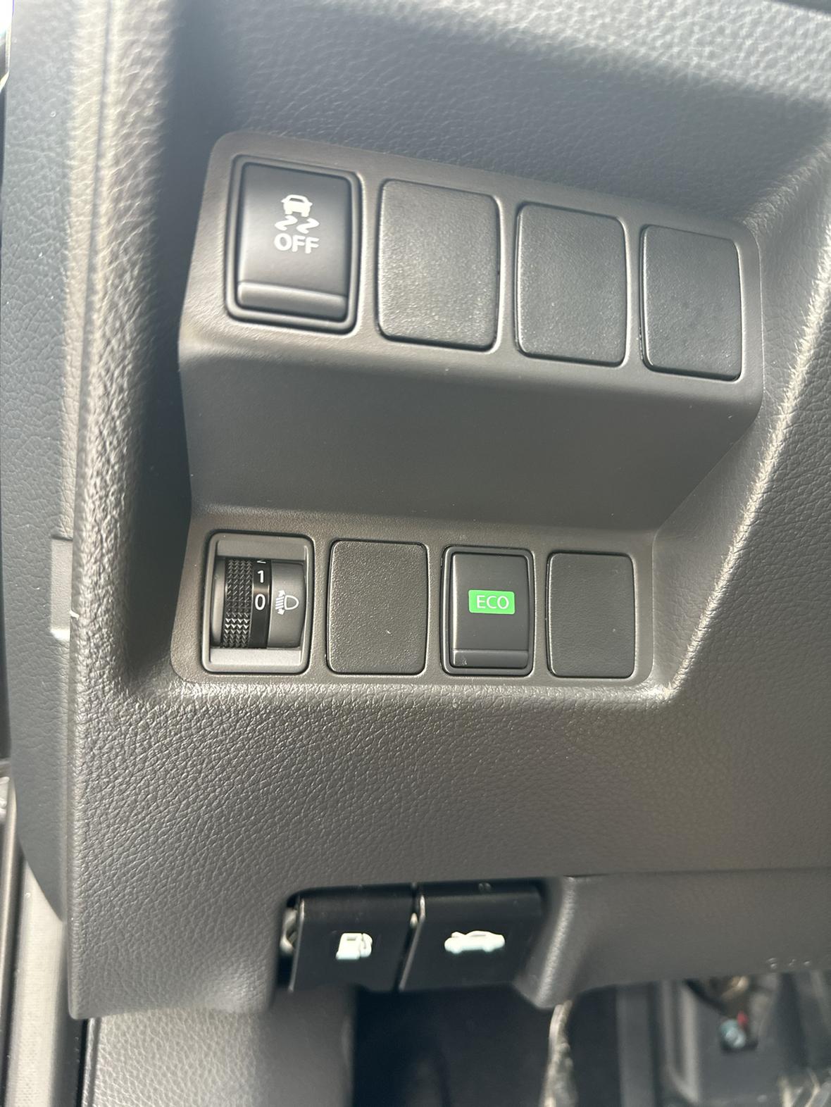 Nissan X-Trail 2017 thumb 10